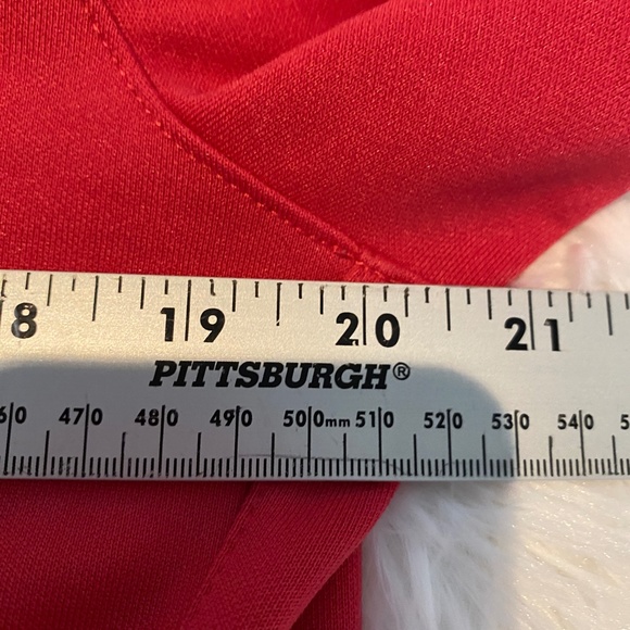 Nike Zip Up Jacket in Great Condition - Picture 4 of 9